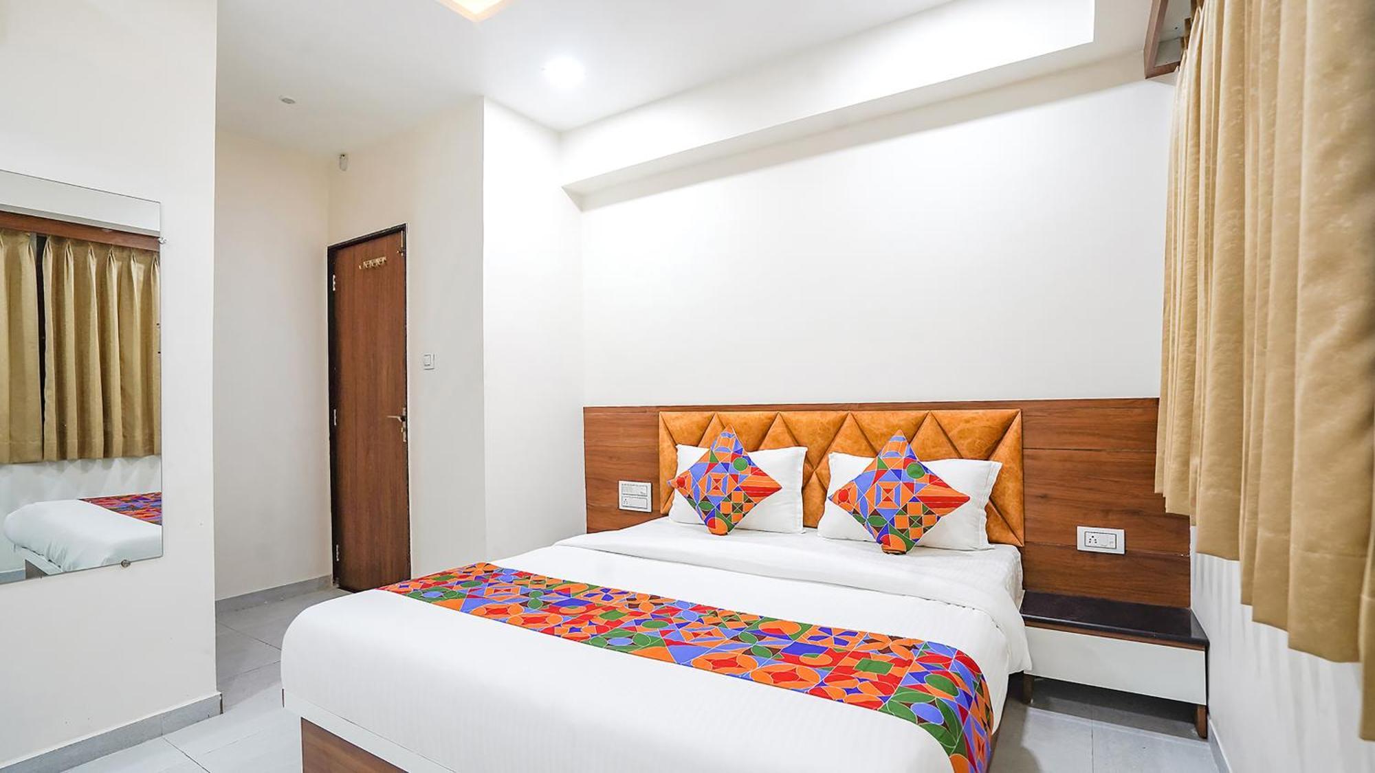 אחמדאבאד Fabhotel Vishala In מראה חיצוני תמונה