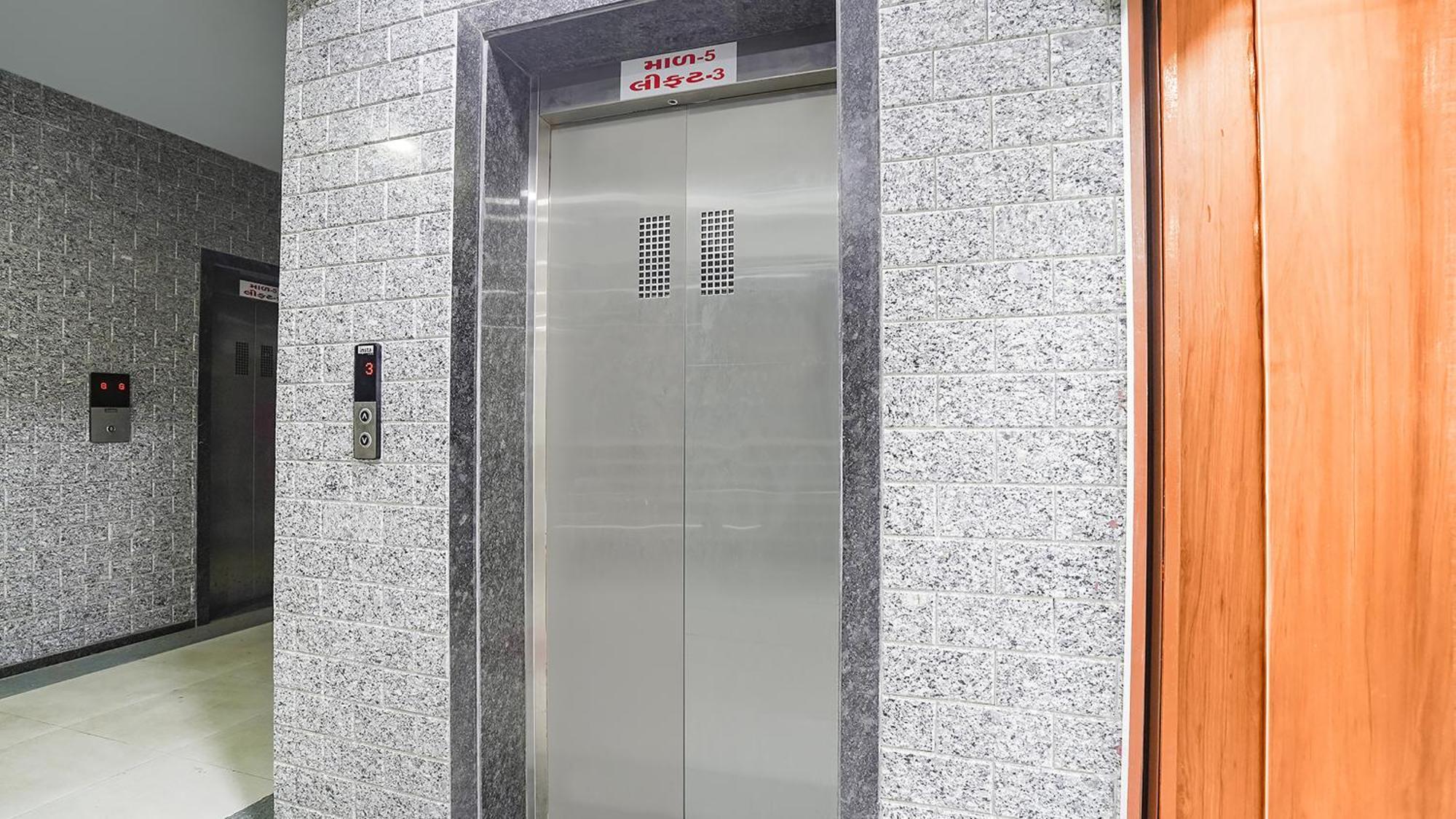 אחמדאבאד Fabhotel Vishala In מראה חיצוני תמונה