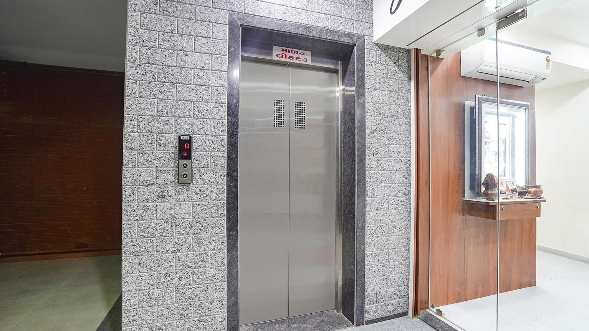 אחמדאבאד Fabhotel Vishala In מראה חיצוני תמונה